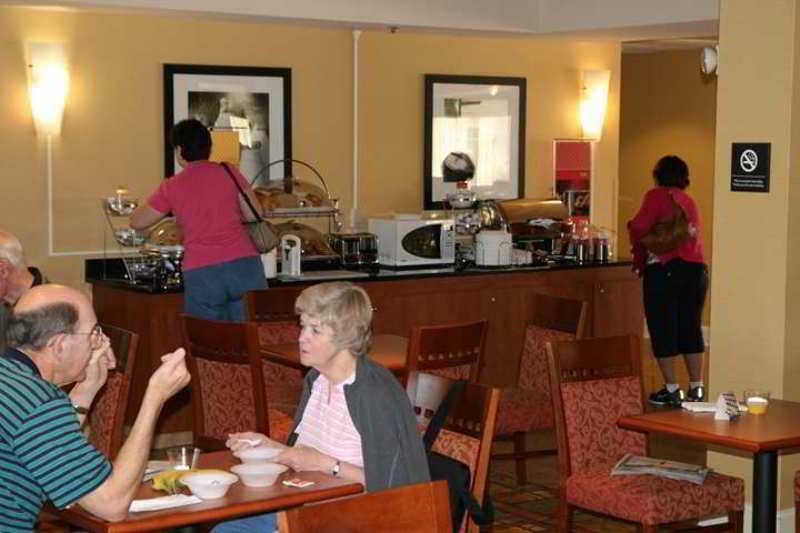 Hampton Inn Bonita Springs Naples North Restaurant foto